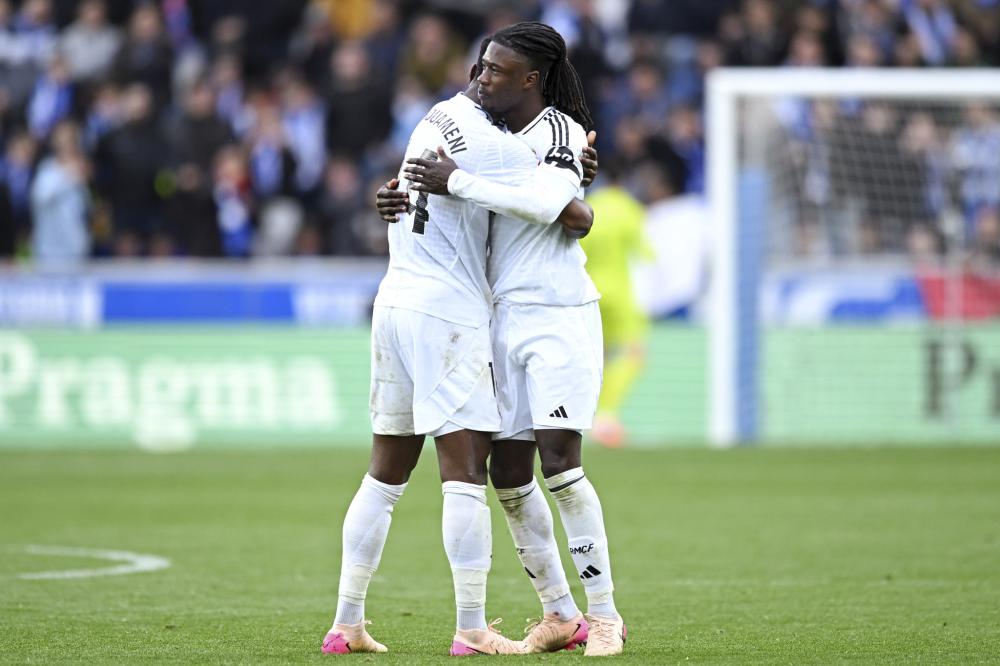 疑向我们展 疑向我们展